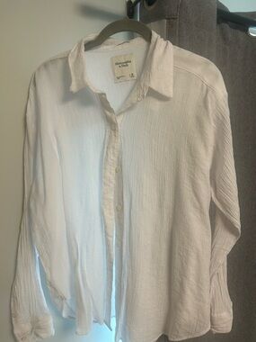 Abercrombie & Fitch White Textured Long-Sleeve Button-Down Shirt